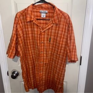 Columbia mens short sleeve button down shirt XL orange red plaid.